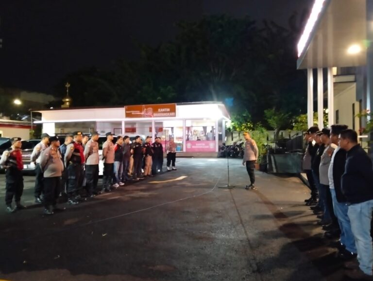 Patroli Skala Besar, Polsek Kelapa Gading Gelar Apel KRYD untuk Jaga Keamanan Ramadan