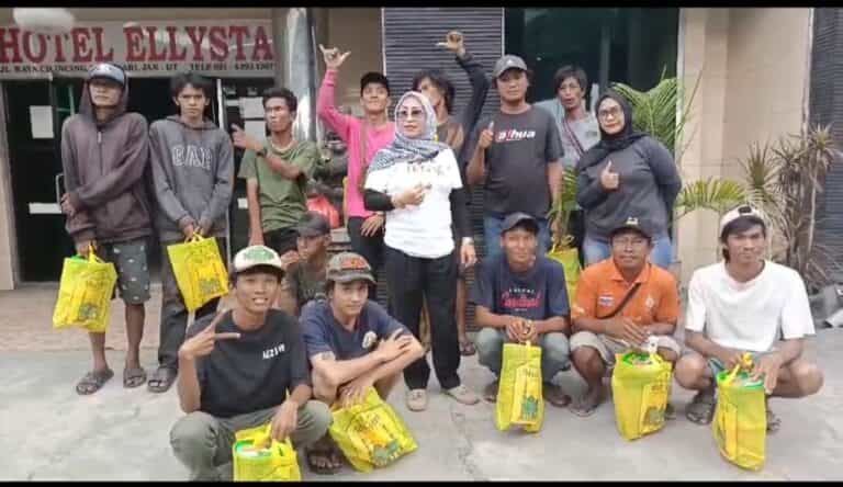 Jelang Idul Fitri, Pimprus Update Terkini Berbagi Bingkisan Lebaran dan Santunan Anak Yatim
