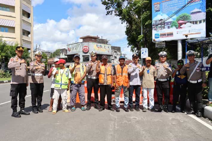 Satlantas Polres Belitung Edukasi Petugas Juru Parkir Tentang Keselamatan Lalu Lintas