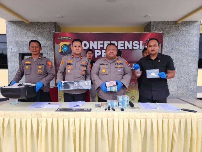 Kapolres Belitung Pimpin Press Release Pengungkapan Kasus Tindak Pidana Penipuan dan Penggelapan