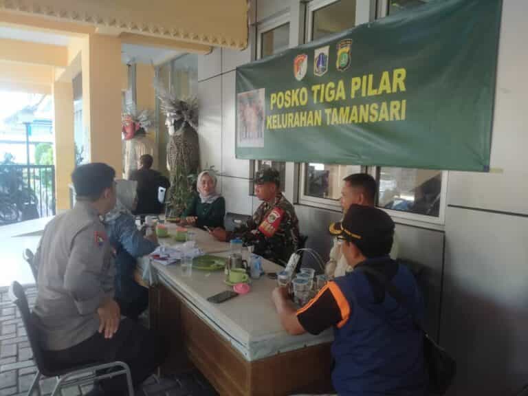 Perkuat Sinergitas di Wilayah, Serka Mukoddas Komsos dengan Tiga Pilar