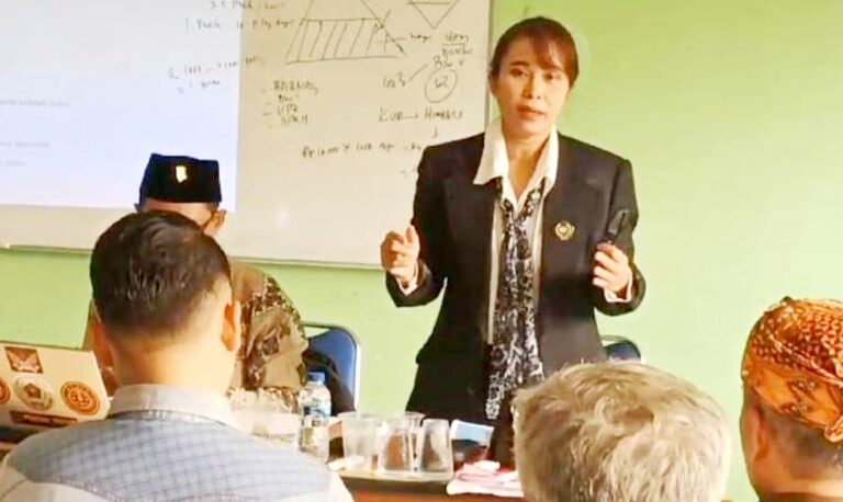 ​Parlemen Bukan Tempat Hiburan: Lala Komalawati Kecam Aksi Joget Anggota DPR di Ruang Sidang