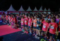 Gubernur Pramono Lepas 10.000 Pelari Soekarno Run 2026 di Parkir Timur Gelora Bung Karno (GBK), Jakarta Selatan, Minggu (15/2/2026). Ia Pramono menekankan bahwa Pemerintah Provinsi (Pemprov) DKI Jakarta mendukung penuh Soekarno Run Runniversary 2026