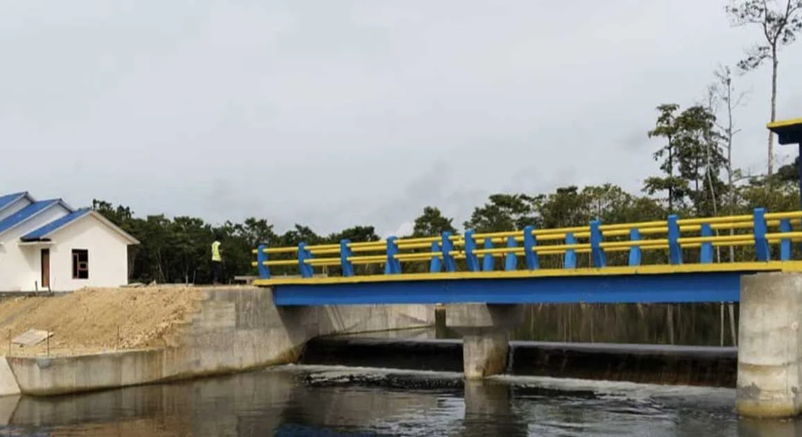 Dalam upaya mendukung ketahanan pangan nasional, Balai Wilayah Sungai (BWS) Sulawesi IV Kendari pembangunan Bendung Laiba