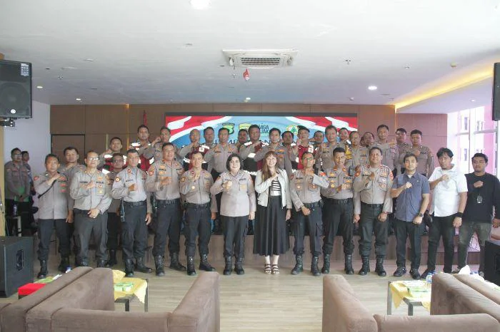 Hadapi Era Digital, 54 Personel Polres Metro Jakarta Barat mengikuti Bimtek di Lantai 6 Ruang Wira Pratama, Selasa (10/2/2026).