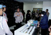 Kapolres Metro Jakbar Pimpin Pengecekan Urine dadakan, 77 Personel ini hasilnya seluruhnya negatif dari Penyalahgunaan Narkoba