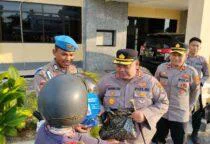 Bulan Suci Ramadan 1447 H: Polres Belitung Berbagi 100 Paket Takjil kepada Masyarakat, dipimpin langsung oleh Kapolres Belitung, AKBP Sarwo Edi Wibowo, Jumat (27/2/2026).