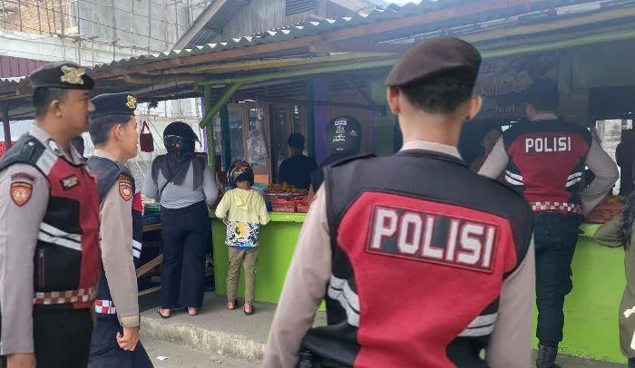 Sat Samapta Polres Belitung Gelar Patroli Cipta Kamtibmas, Jaga Kondusifitas Ramadan 1447 H di sejumlah titik keramaian dan pusat aktivitas masyarakat, Belitung, Sabtu  (28/02/2026).