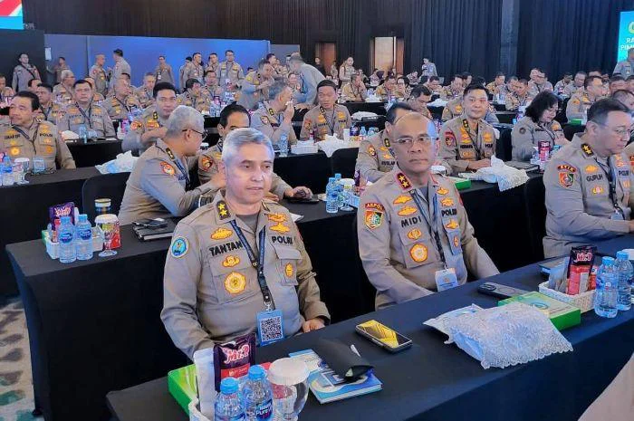Sestama BNN RI Tantan Sulistyana, Hadiri Rapim Polri 2026, di The Krakatau Grand Ballroom, Taman Mini Indonesia Indah (TMII), Jakarta Timur, Selasa (10/2/2026).