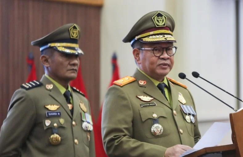 Gubernur DKI Jakarta Pramono Anung Hadiri Apel Bulan K3, Penguatan SDM Unggul dan Berdaya Saing, di Pusat Pelatihan Kerja Daerah (PPKD) Jakarta Timur, pada Senin (9/2/2025).