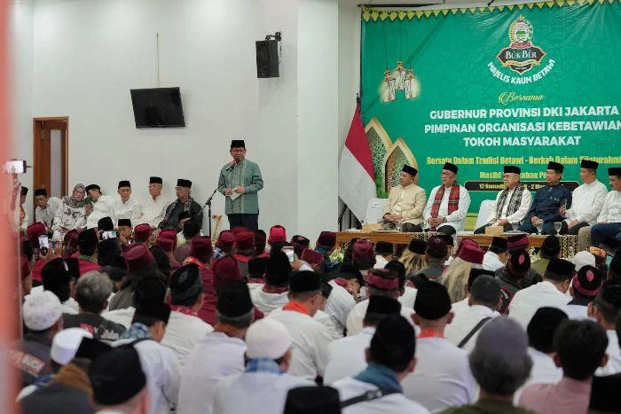 Gubernur DKI Jakarta Pramono Anung Tegaskan Budaya Betawi Fondasi Jakarta Menuju Kota Global, saat buka bersama di Masjid Jami Tangkuban Perahu, Setiabudi, Jakarta Selatan.