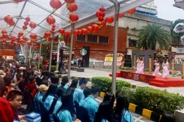 Nuansa Budaya dan Ekonomi: 14 UMKM Meriahkan Festival Cap Go Meh di Pancoran China Town, menyuguhkan atraksi budaya, perhelatan yang berpusat di sisi utara Jalan Pancoran, Kelurahan Pinangsia, Taman Sari