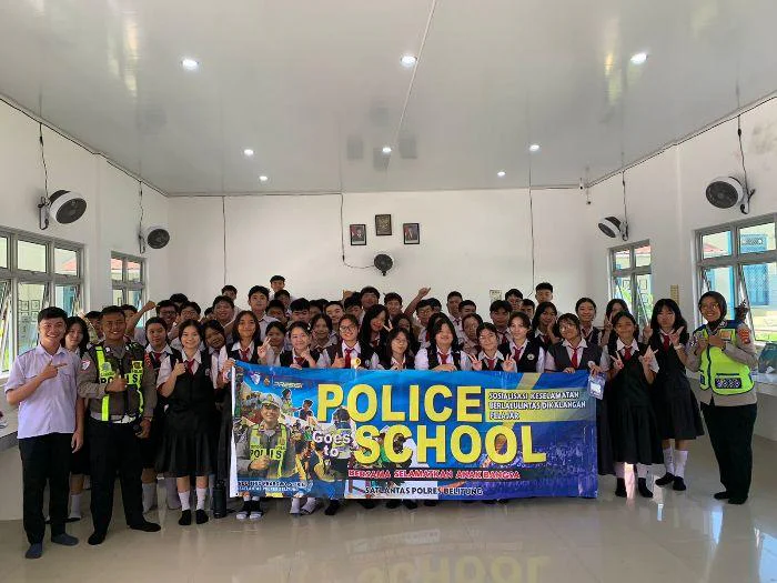 Wujudkan Budaya Tertib Lalu Lintas, Satlantas Polres Belitung Sosialisasi Larangan Knalpot Brong di Sekolah SMA Anugrah Tanjungpandan, Selasa (03/03/2026).