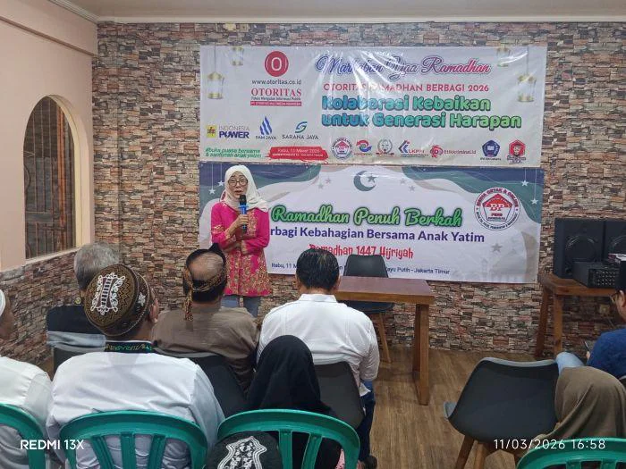 Pimpinan Perusahaan Media Otoritas, Herlina Butarbutar, "Otoritas Ramadhan Berbagi 2026" Santuni Puluhan Anak Yatim, Rabu (11/3/2026) berlokasi di Jalan Pondasi No.55, Kelurahan Kayu Putih, Kecamatan Pulo Gadung, Jakarta Timur.