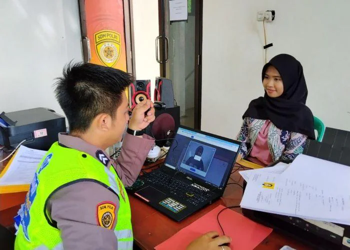 Tahap Awal Rekrutmen Polri 2026, Polres Belitung Verifikasi Berkas Calon Peserta, melalui Bagian Sumber Daya Manusia (SDM) melaksanakan kegiatan verifikasi berkas pendaftaran calon anggota Polri Tahun Anggaran 2026