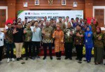 Wali Kota Jakarta Barat Iin Mutmainnah Pengukuhan dan pelantikan pengurus Forum Corporate Social Responsibility (CSR) Jakarta Barat, di Ruang Ali Sadikin, Kantor Wali Kota, Kamis (30/4/2026).