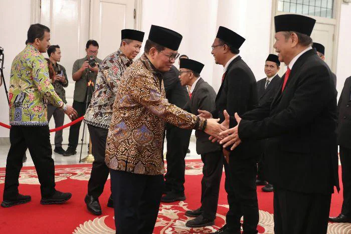 Gubernur DKI Jakarta Pramono Anung melantik Pengurus LBIQ DKI Jakarta Periode 2026–2028, di Balairung, Balai Kota Jakarta, pada Kamis (16/4/2026).