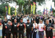 Wagub DKI Jakarta Rano Karno Resmi Buka Kompetisi "Color of Jakarta 2026", di Taman Bendera Pusaka, Jakarta Selatan,  Jumat (17/4/2026). Kompetisi tahunan dalam rangka HUT Kota Jakarta ini mengusung tema “Proud to be Jakartans”.