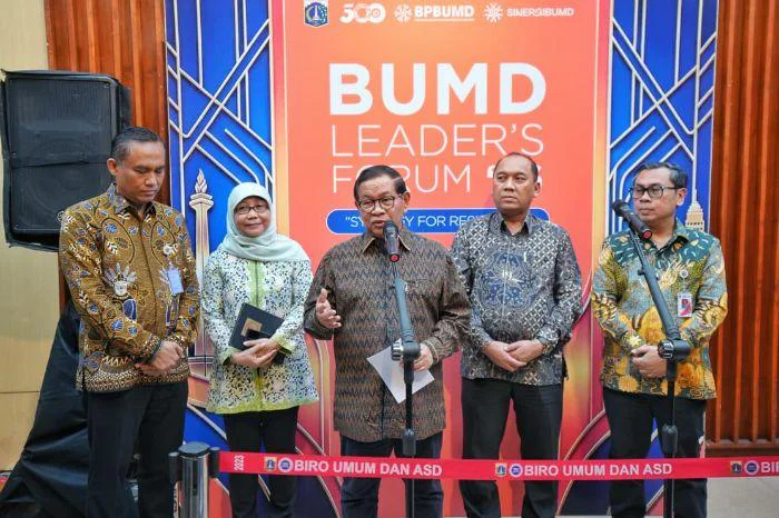 Resmi Tutup BUMD Leaders Forum 2026, Gubernur DKI Jakarta, Pramono Anung, secara resmi menutup kegiatan BUMD Leaders Forum Tahun 2026 di Candi Bentar, Ancol, Jakarta Utara, pada Jumat (17/4/2026).