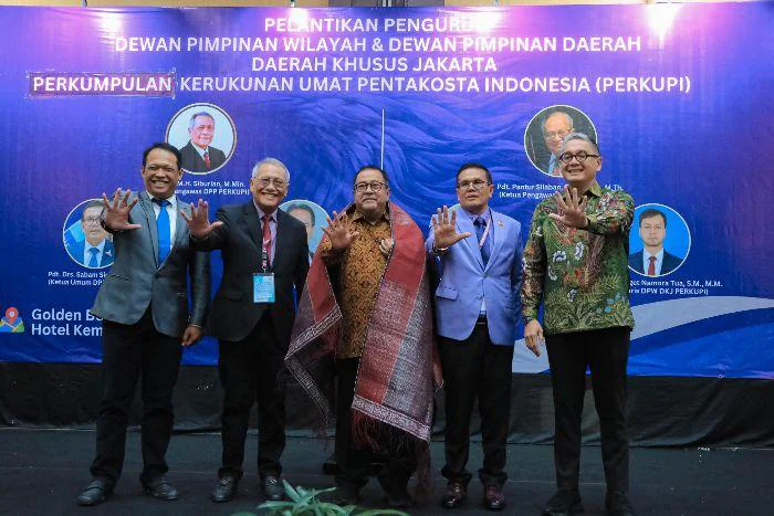 Wakil Gubernur (Wagub) DKI Jakarta, Rano Karno, menghadiri pelantikan Pengurus Dewan Pimpinan Wilayah (DPW) Perkumpulan Kerukunan Umat Pentakosta Indonesia (PERKUPI) Provinsi DKI Jakarta di Kemayoran, Jakarta Pusat, pada Sabtu (24/4/2026).