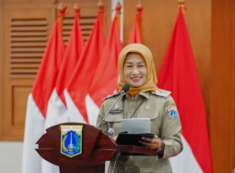 Wali Kota Jakarta Barat Iin Mutmainnah: tidak ada alasan semua kantor pemerintahan di wilayah Jakarta Barat wajib melakukan pemilahan sampah, baik sampah organik, an organik dan residu. 
