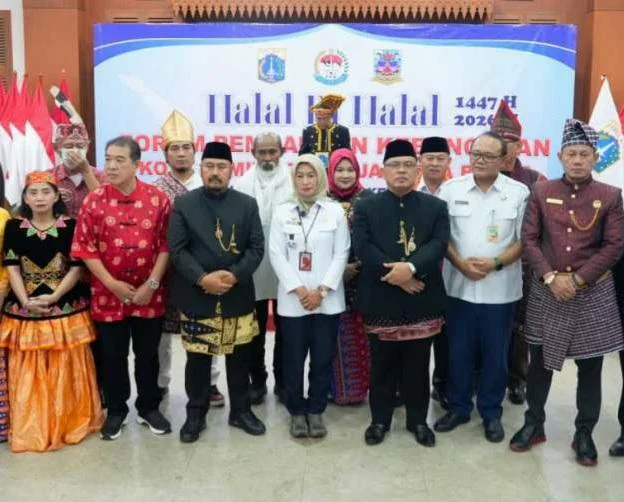 Halalbihal FPK Jakbar, Wali Kota Jakarta Barat Iin Mutmainnah, perwakilan  Forkopimko Jakarta Barat, pimpinan OPD, camat, para tokoh organisasi etnis dan lainnya, di Ruang Ali Sadikin, kantor wali kota, Rabu (29/4/2026).