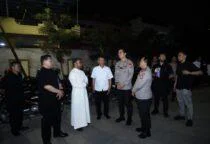 Pastikan Ibadah Paskah Aman, Wakapolres Metro Jakbar AKBP Rezi Dharmawan melaksanakan pengecekan langsung ke sejumlah gereja di wilayah Jakarta Barat, Kamis (2/4/2026). 