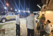 Personel Unit Samapta bersama piket fungsi Polsek Badau Polres Belitung melaksanakan kegiatan patroli malam pada Kamis (02/04/2026). Guna menjaga situasi keamanan dan ketertiban masyarakat tetap kondusif,