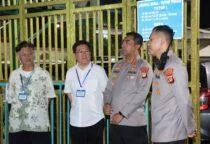 Amankan Ibadah Paskah di Tamansari, Kapolres Metro Jakarta Barat Kombes Pol Twedi Aditya Kunjungi Gereja Katolik ST. Maria De Fatima / Ricci, yang berlokasi di kawasan Glodok, Tamansari, Jakarta Barat,