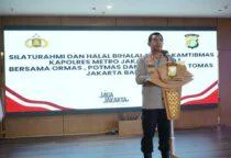Pasca Hari Raya Idul Fitri 1447 H, Polres Metro Jakarta Barat menggelar kegiatan silaturahmi dan halalbihalal Sabuk Kamtibmas bersama berbagai elemen masyarakat di Aula Wira Pratama lantai 6, Polres Metro Jakarta Barat.