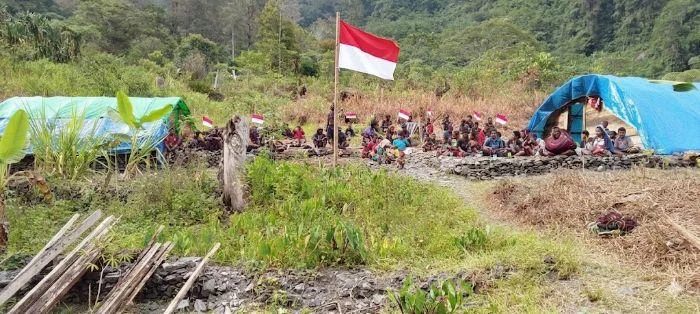 Koops TNI Habema Hadirkan Rasa Aman: Warga Distrik Kembru “Kami ingin hidup tenang di tanah kami sendiri, dengan membawa bendera merah putih, kami menunjukkan bahwa kami tetap setia dan berharap ada perlindungan dari pemerintah