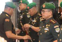 Danrem 052/Wijayakram Pimpin Sertijab Dandim 0502/JU, Dandim 0503/JB Penyerahan Jabatan Kasipers di Makorem 052/Wijayakrama, Jalan Boulevard Diponegoro, Kecamatan Kelapa Dua, Kabupaten Tangerang, Sabtu (18/4/2026).