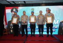 Kinerja Sigap, Sipropam Polres Jakbar Masuk Tiga Besar Penanganan Dumas Tercepat, Prestasi ini menjadi bukti nyata bahwa kecepatan dan ketepatan dalam merespons aduan masyarakat terus menjadi prioritas utama.
