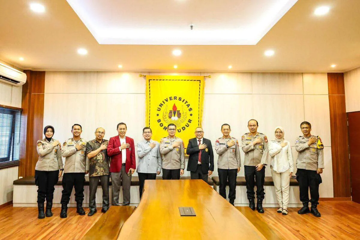 Polri–Universitas Borobudur Perkuat Kolaborasi, sebagai bagian dari upaya yang perlu segera diketahui masyarakat luas dalam mendukung Transformasi Polri. Akselerasi Transformasi Pendidikan melalui Pusat Studi Kepolisian