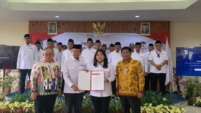 Ima Mahdiah Ketua Dewan Kehormatan PMI Kota Jakarta Barat yang baru saja dikukuhkan, yang juga menjabat sebagai Wakil Ketua DPRD DKI Jakarta.