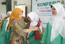 Wali Kota Jakarta Barat Iin Mutmainnah meresmi Buka Konfercab Fatayat NU Jakbar, Tekankan Pentingnya Kapasitas dan Integritas Kader, tema 'Perempuan Berani, Perempuan Mandiri' di Ruang Serbaguna Masjid Assahara, Kembangan, Sabtu (2/5/2026).