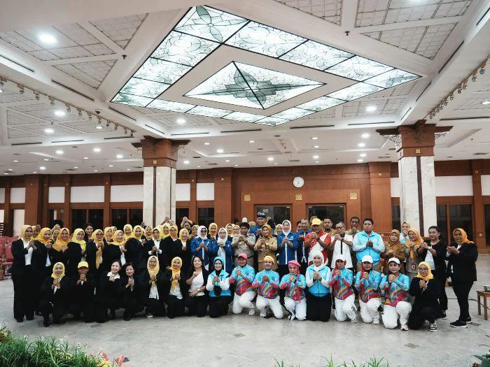 Resmi Dikukuhkan Pengurus Ranting PORSI Dewan Pimpinan Cabang (DPC) Kota Jakarta Barat masa bakti 2026–2030, di Ruang Ali Sadikin, Kantor Wali Kota Jakarta Barat, Senin (18/5/2026).