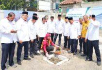 Wali Kota Jakarta Barat, Iin Mutmainnah mengucapkan selamat atas pengukuhan Dewan Kehormatan (DK) dan pengurus PMI Kota Administrasi Jakarta Barat, masa bakti 2025-2027, dan Peletakan Batu Pertama Masjid Al Amhaj