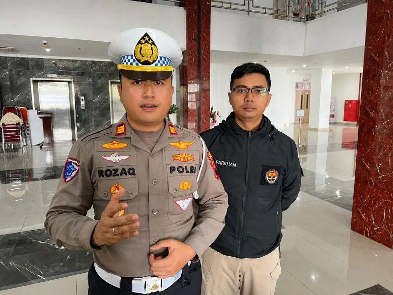 Polres Brebes Beri Penegasan Terkait Narasi Viral Dugaan Pungli di Unit Lakalantas, Klarifikasi tersebut disampaikan oleh Kasat Lantas Polres Brebes, AKP Ahmad Zaenurrozak,
