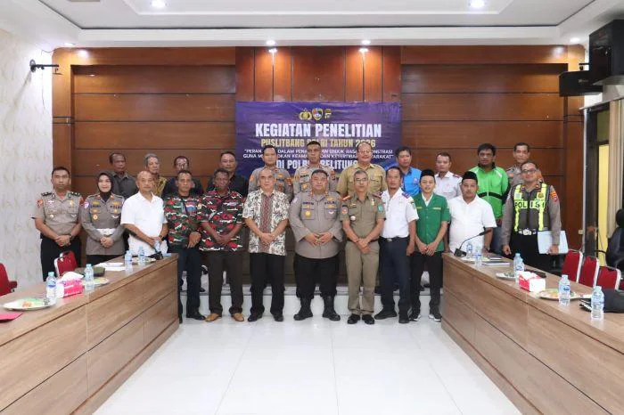 Puslitbang Polri Gelar Penelitian Strategis dipimpin langsung oleh Ketua Tim, KBP Tonny Kurniawan, S.I.K., kegiatan tersebut berlangsung di Aula Tribrata Polres Belitung dengan melibatkan Polres Belitung dan Polres Belitung Timur.