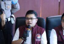 Satresnarkoba Polres, Kasat Reserse Narkoba Polres Metro Jakarta Barat AKBP Vernal Armando Sambo membenarkan penangkapan tersebut. Ringkus WNA Asal China, Sita berbagai macam Narkotika