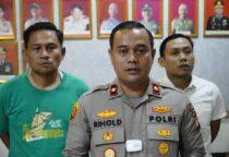 Kapolsek Kalideres Polres Metro Jakarta Barat Kompol Rihold Sihotang, Kasus tersebut sempat menjadi perhatian setelah rekaman CCTV beredar luas, Bekuk Pelaku Pencurian MacBook di Kalideres, Pelaku Tinggal Dekat Korban