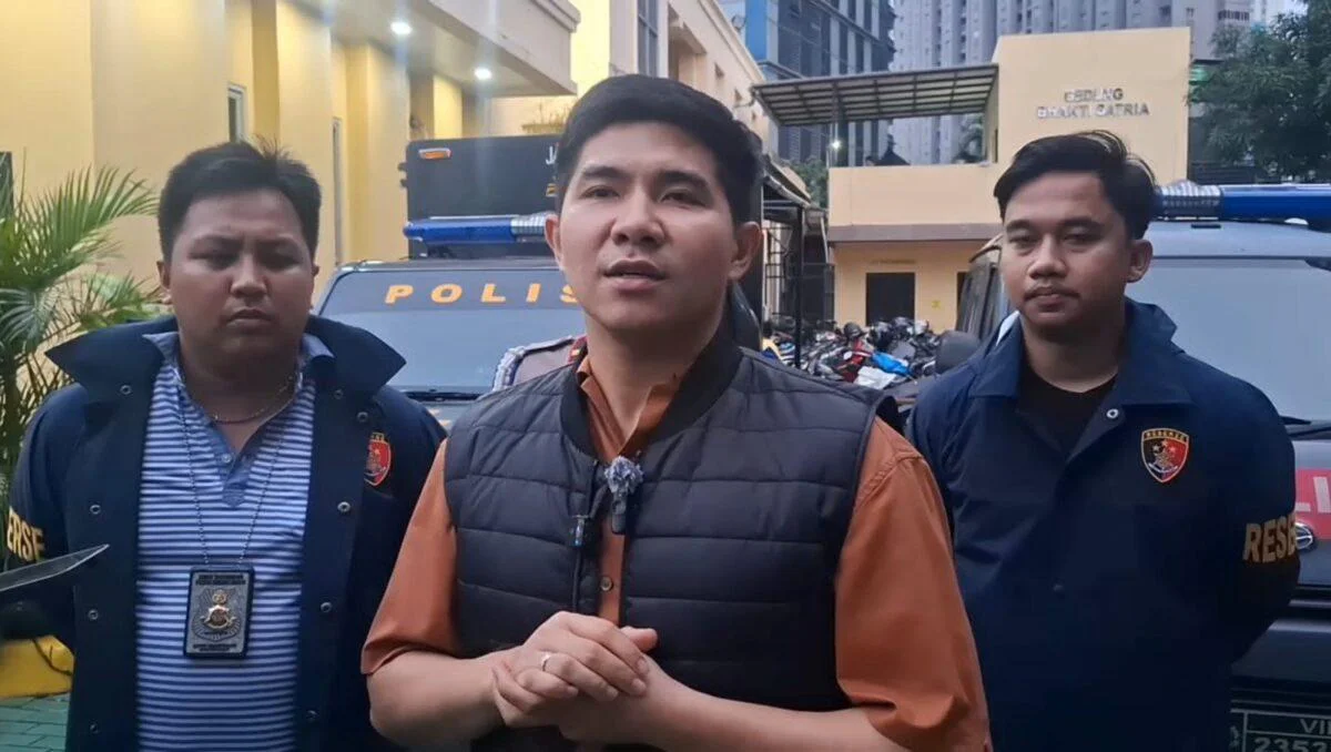 Kanit Reskrim Polsek Grogol Petamburan Polres Metro Jakarta Barat Akp Alexander Tengbunan, Pria Dibacok di Grogol Petamburan, Polisi pastikan bukan aksi pembegalan melainkan dipicu masalah asmara