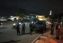 Patroli Malam Babinsa Koramil 01/Tgr dan Babinsa Koramil 05/Ciputat bersama Komponen Pendukung (Komduk) melaksanakan patroli ronda malam.