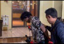Pria Pencuri Handphone di Tambora Ditangkap Saat Polisi dan Warga Gelar Siskamling, di kawasan Gang Kramat, Kelurahan Tanah Sereal, Kecamatan Tambora, Jakarta Barat, Sabtu (22/5/2026).