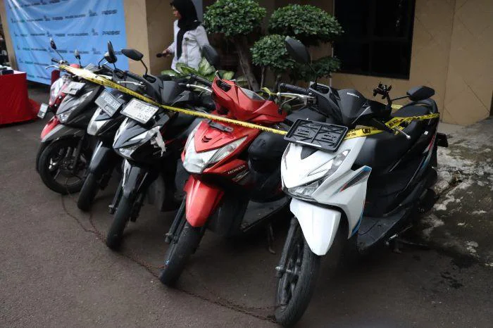 Polsek Kalideres Bongkar Jaringan Curanmor, Komplotan Spesialis Motor Parkir Dibekuk, Hasil Curian Dipakai Beli Narkoba pelaku sudah beraksi lebih dari 10 kali