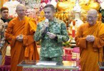 Pangdam Jaya/Jayakarta Letjen TNI Deddy Suryadi Hadiri Perayaan Hari Raya Waisak di Wihara Ekayana Arama Buddhist Center Duri Kepa Jakarta Barat, Minggu (31/5/2026).