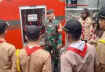 Pramuka Saka Wira Kartika (SWK) Koramil 07/Pondok Aren, Kodim 0506/Tangerang, pembinaan Serka Sumartono selaku Pimpinan Saka, didampingi Pamong Saka Putri Ita Purnamasari, serta Syahril, mengikuti kegiatan pembinaan dan pelatihan di wilayah Pondok Aren, Tangerang Selatan, Minggu (31/5/2026).