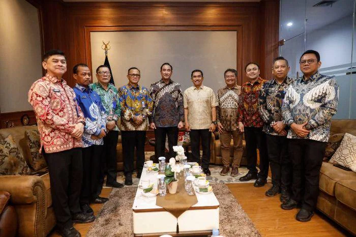 Kampus Bersinar, Kepala BNN RI, Suyudi Ario Seto, melaksanakan audiensi bersama jajaran pimpinan Universitas Pancasila, di Gedung BNN, Cawang, Jakarta Timur, pada Selasa (5/5/2026). 