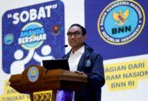 Kepala BNN RI, Suyudi Ario Seto, Lantik Ribuan Pelajar Jadi "Sobat Ananda Bersinar" yang terdiri atas 2.899 siswa dan 818 guru dari 833 sekolah SMA/SMK/MA/SR se-DKI Jakarta di Menara 165, Jakarta Selatan, Rabu (6/5/2026),